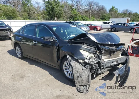 2015 Nissan Altima 2.5 из США, поврежденный, VIN 1N4AL3AP7FN885100